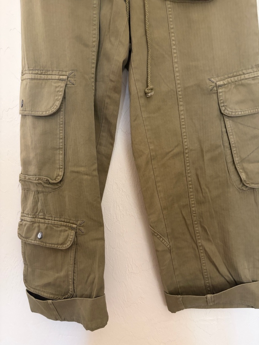 Free People/We The Free Olive Tahiti Pull On Cargo Pant. Worn Once! Like New! - Picture 3 of 10